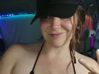SaraGreeneBBW Squirt webcam from Canada